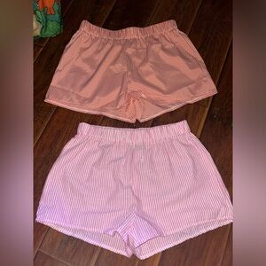 2 pairs of women’s boxer shorts